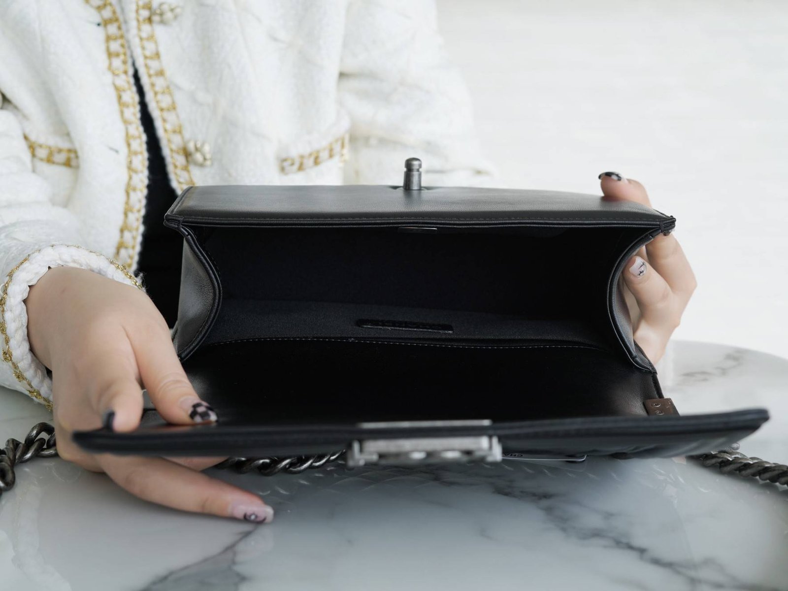 a1642389260927_8878-2