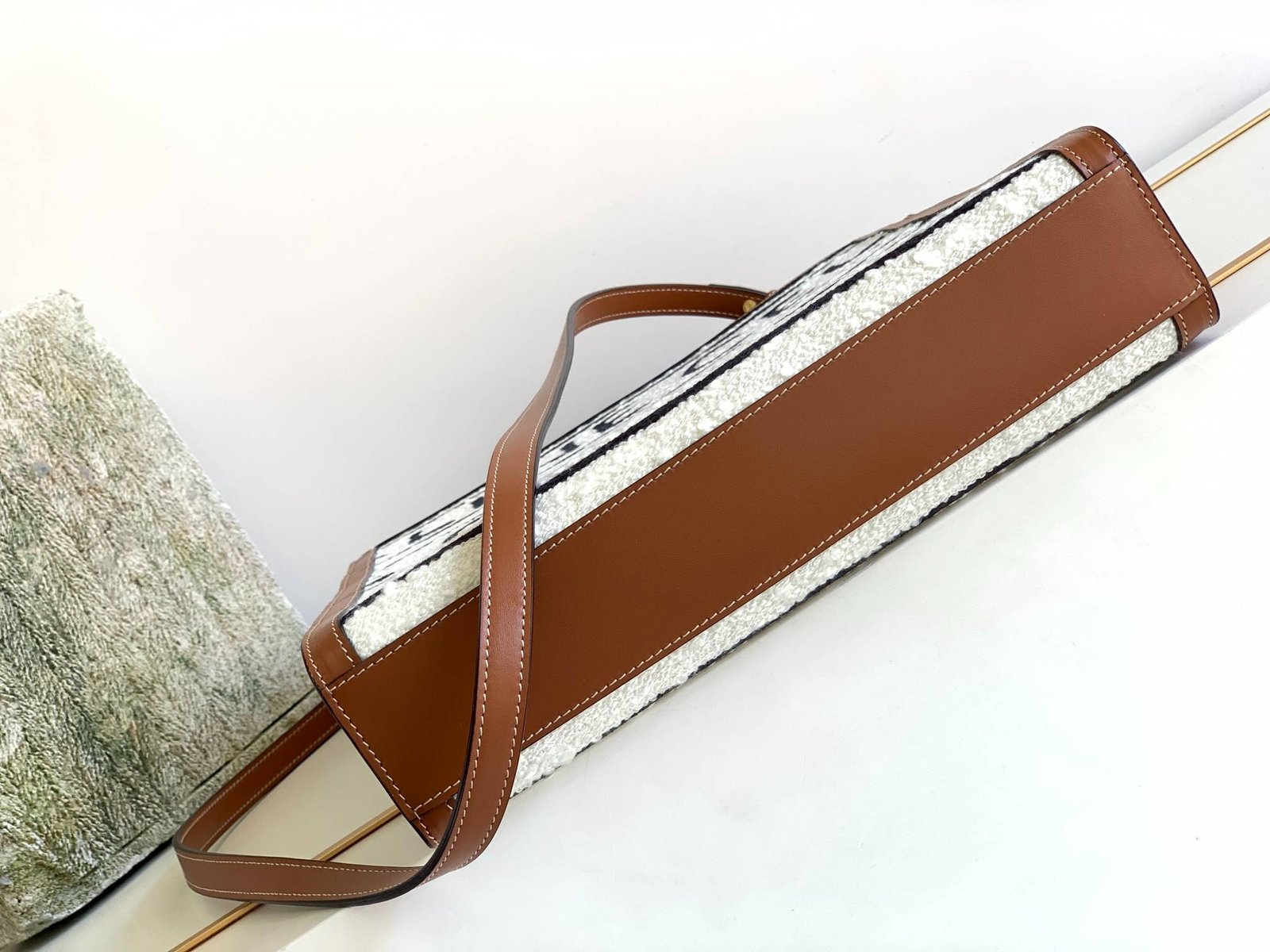 a1659000546982_5042-1