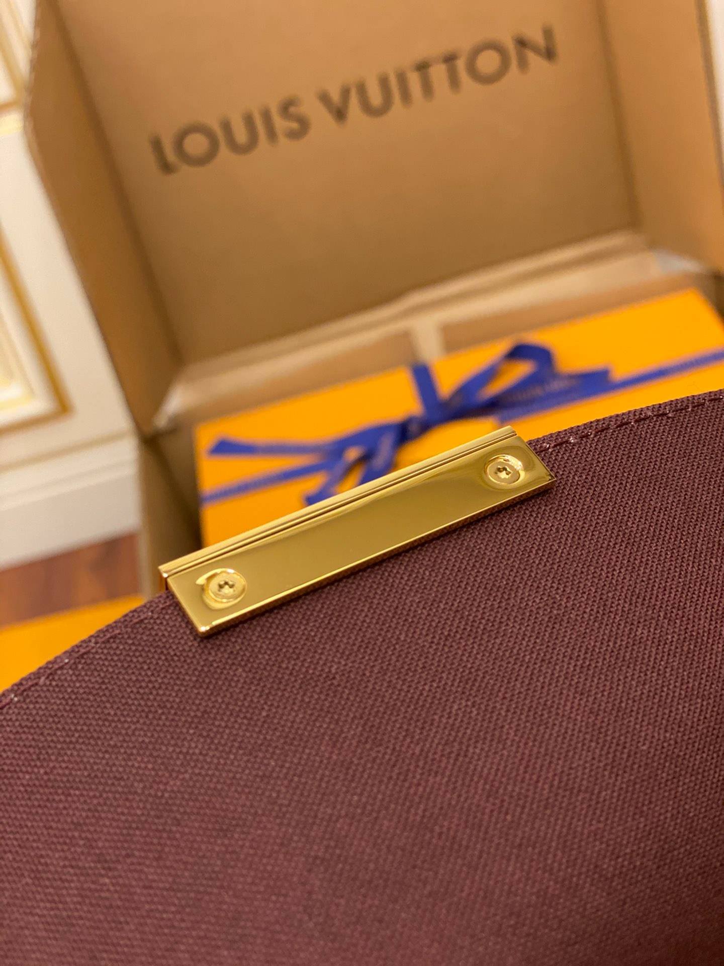 i1586700158_1124_2-1