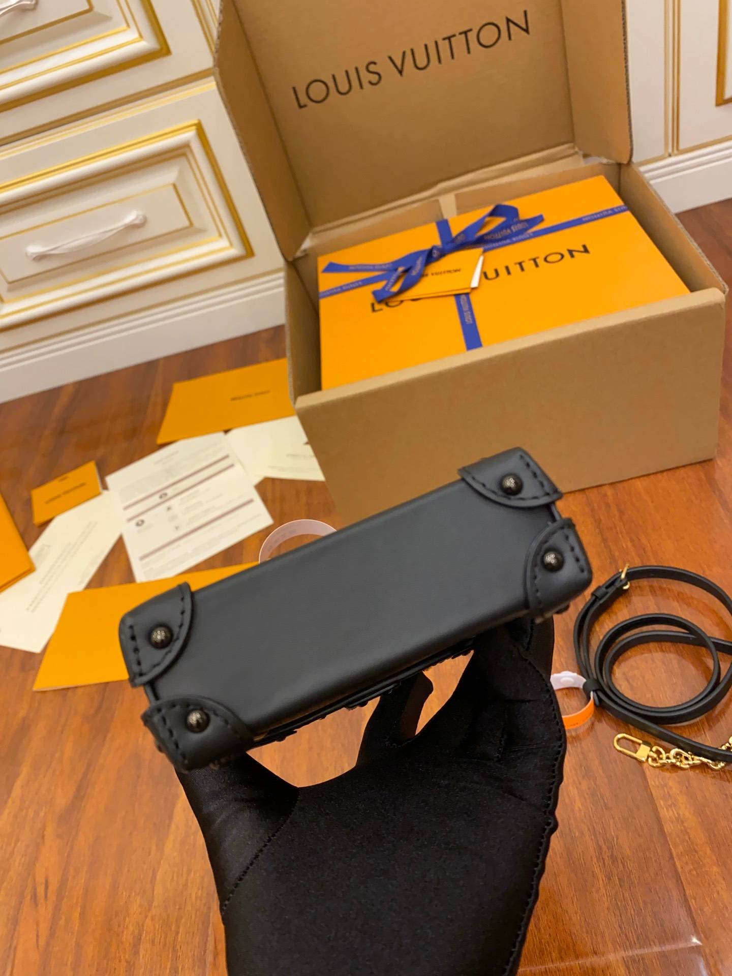 i1587385824_5842_3-1