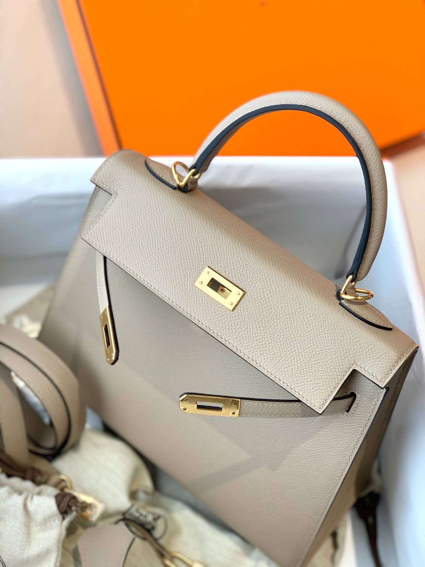 i1594189075_4702_3-1