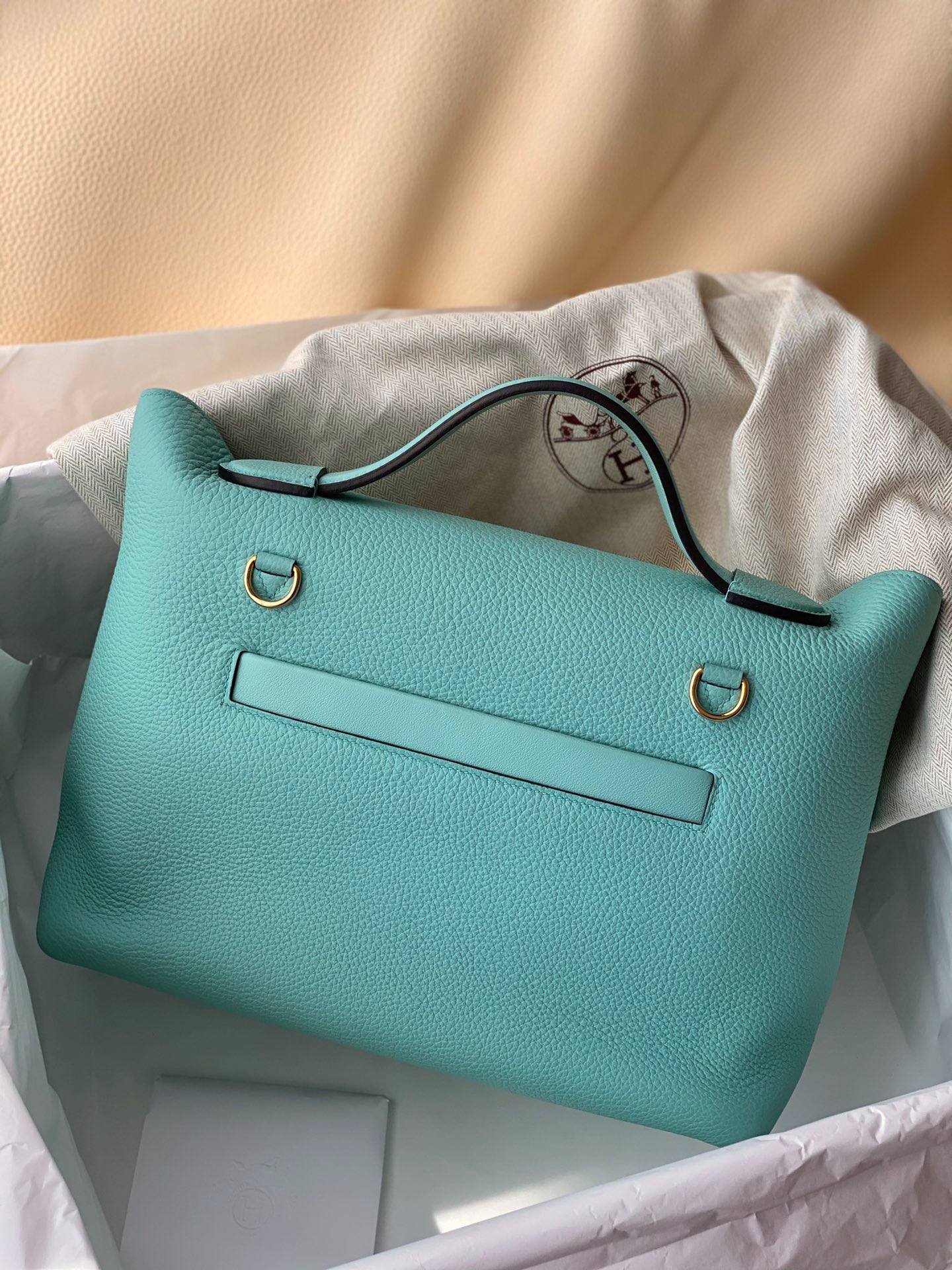 i1595940587_4723_1-1 i1595940587_4723_1-1