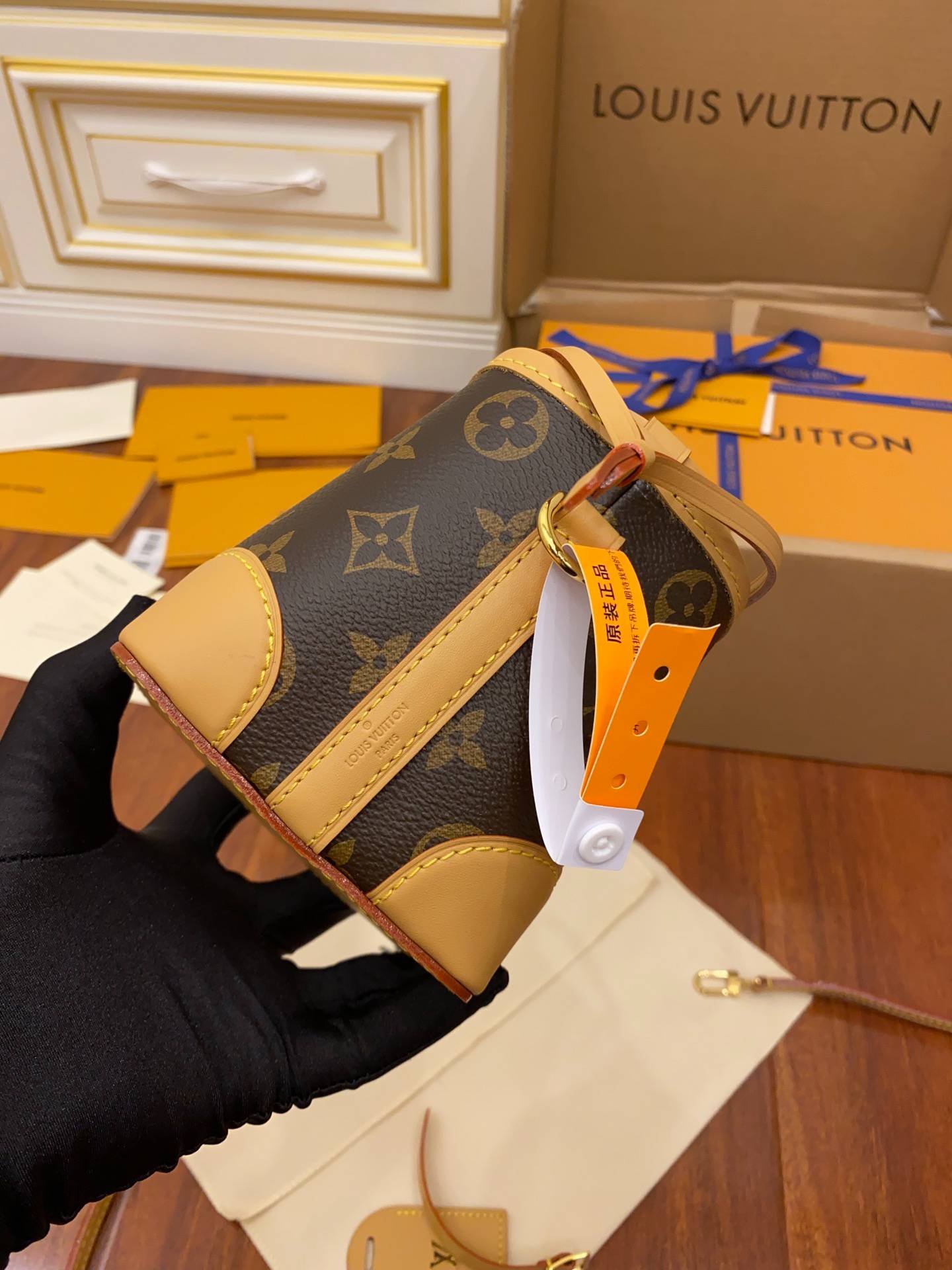 i1605243962_6155_4-1