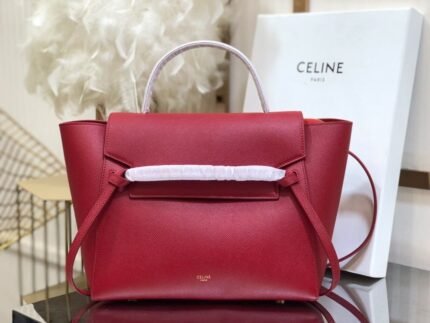 A+] #Celine Belt Mini Bag #Catfish Bag ~ 💛 the longer the flavor of a classic never out of fashion It Bag ✨ weighted vintage hardware Calfskin with sheepskin lining Configuration can be a single shoulder can not be cross-body short shoulder strap quality as always ~ full set of packaging 27cm (🔍175523) 1050