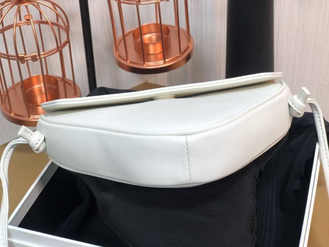 i1611552713_1933_4-1