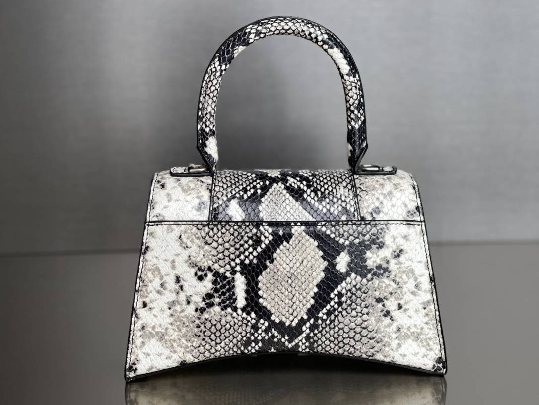 i1621863070_4631_2-1