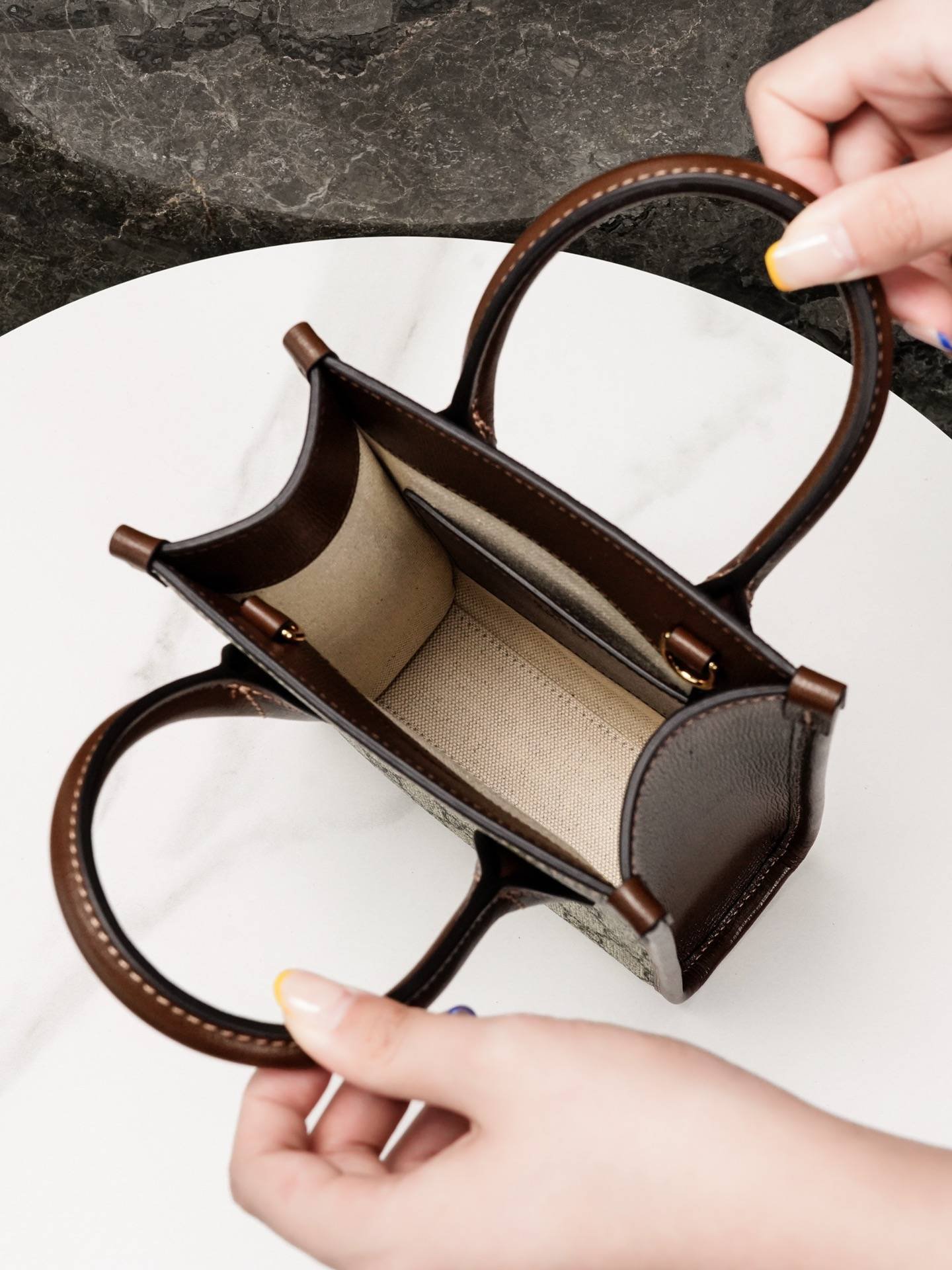 i1633593272_3888_6-1