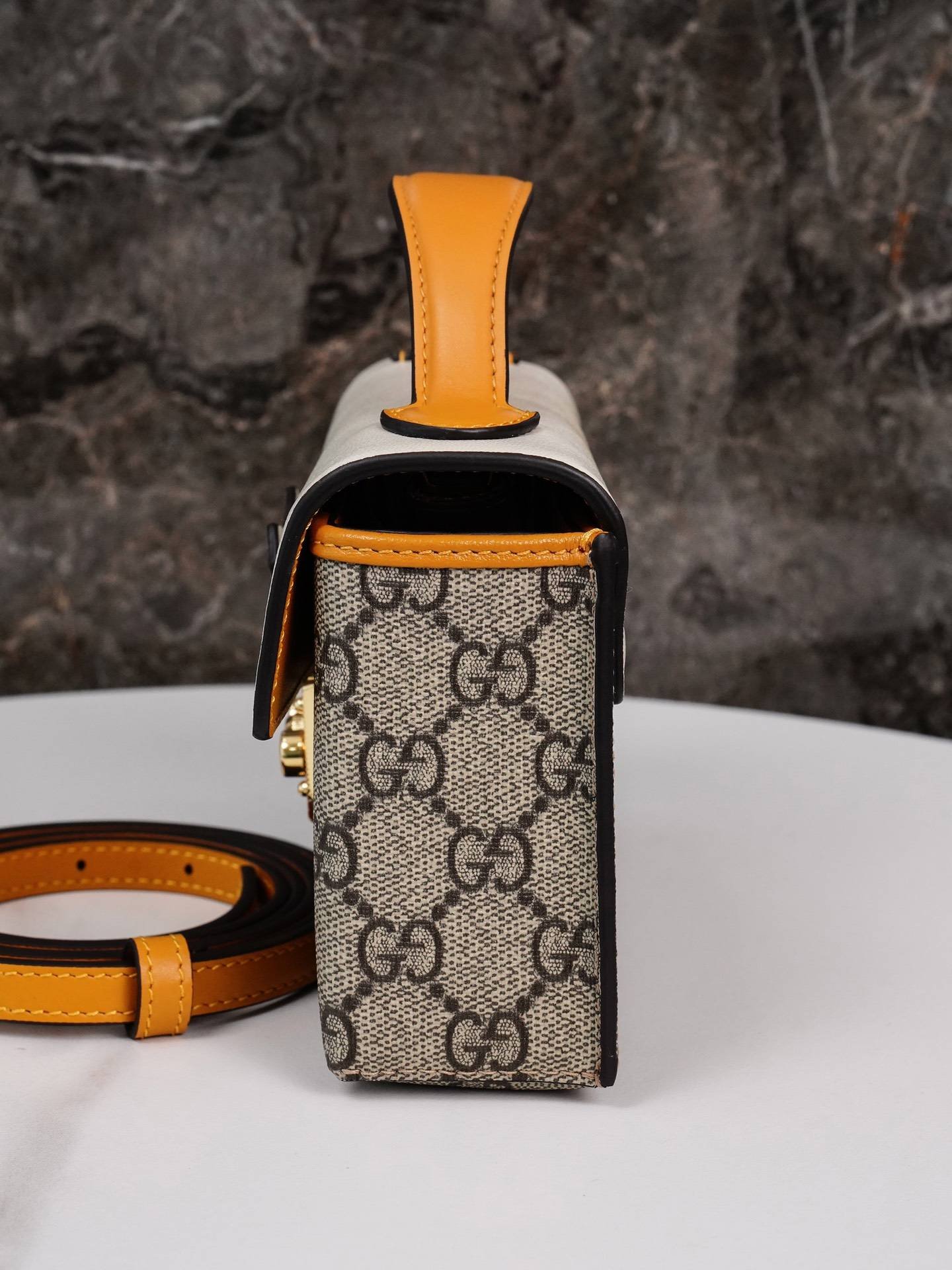 i1634456100_3670_3-1 i1634456100_3670_3-1