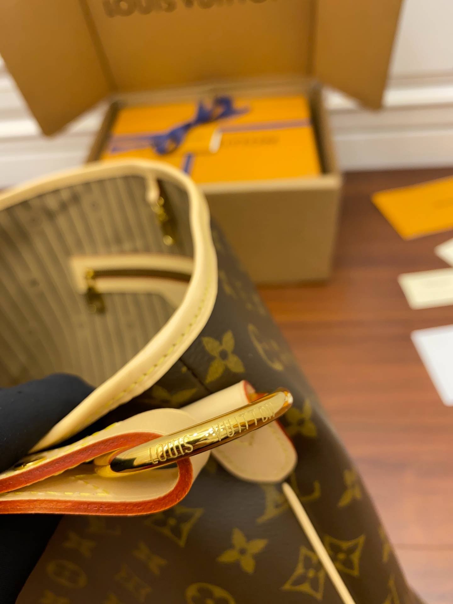 i1635761569_4940_6-1