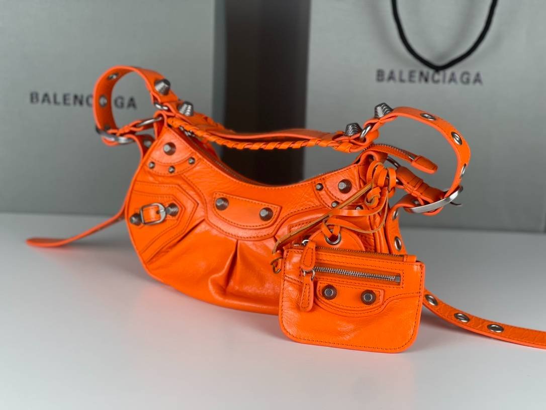 i1656048940_3995_2-1