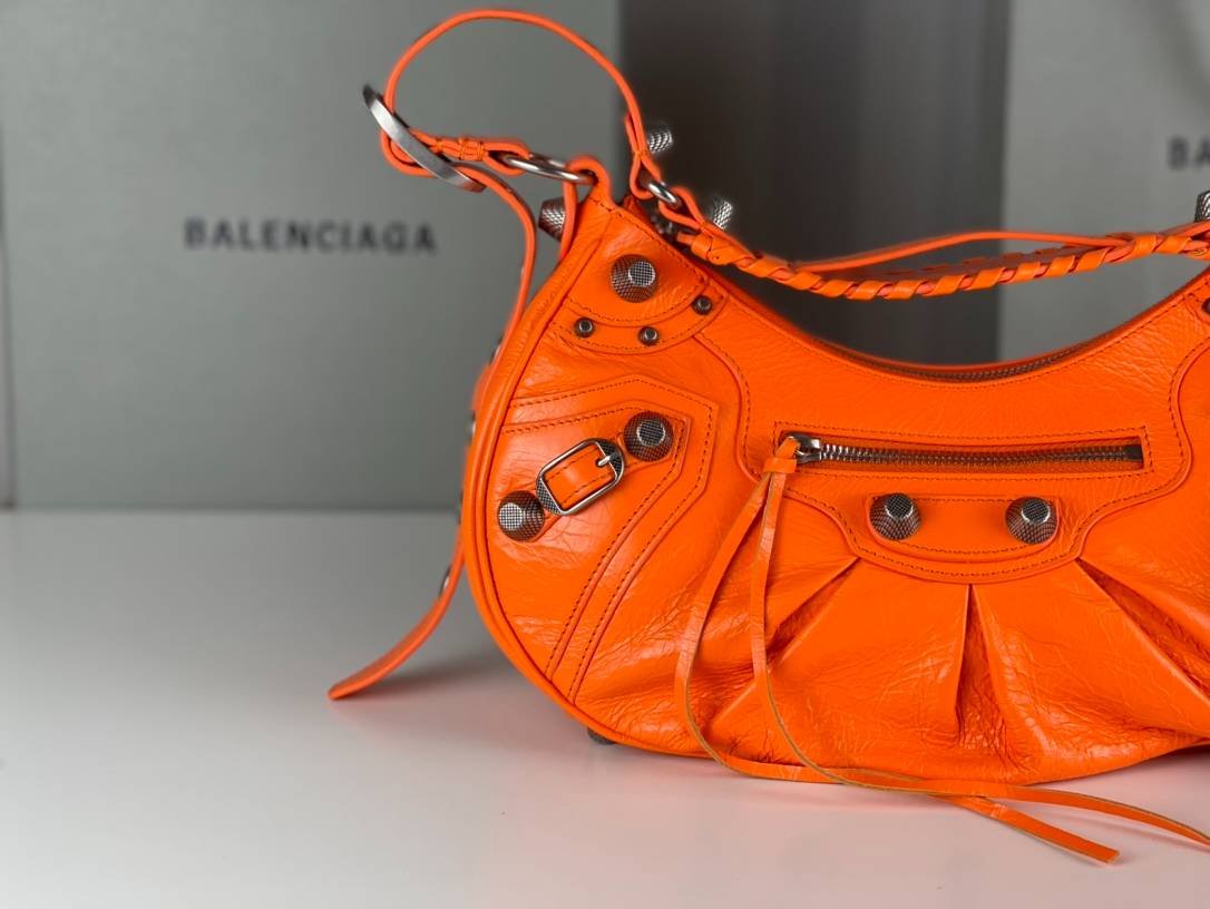 i1656049414_3687_1-1