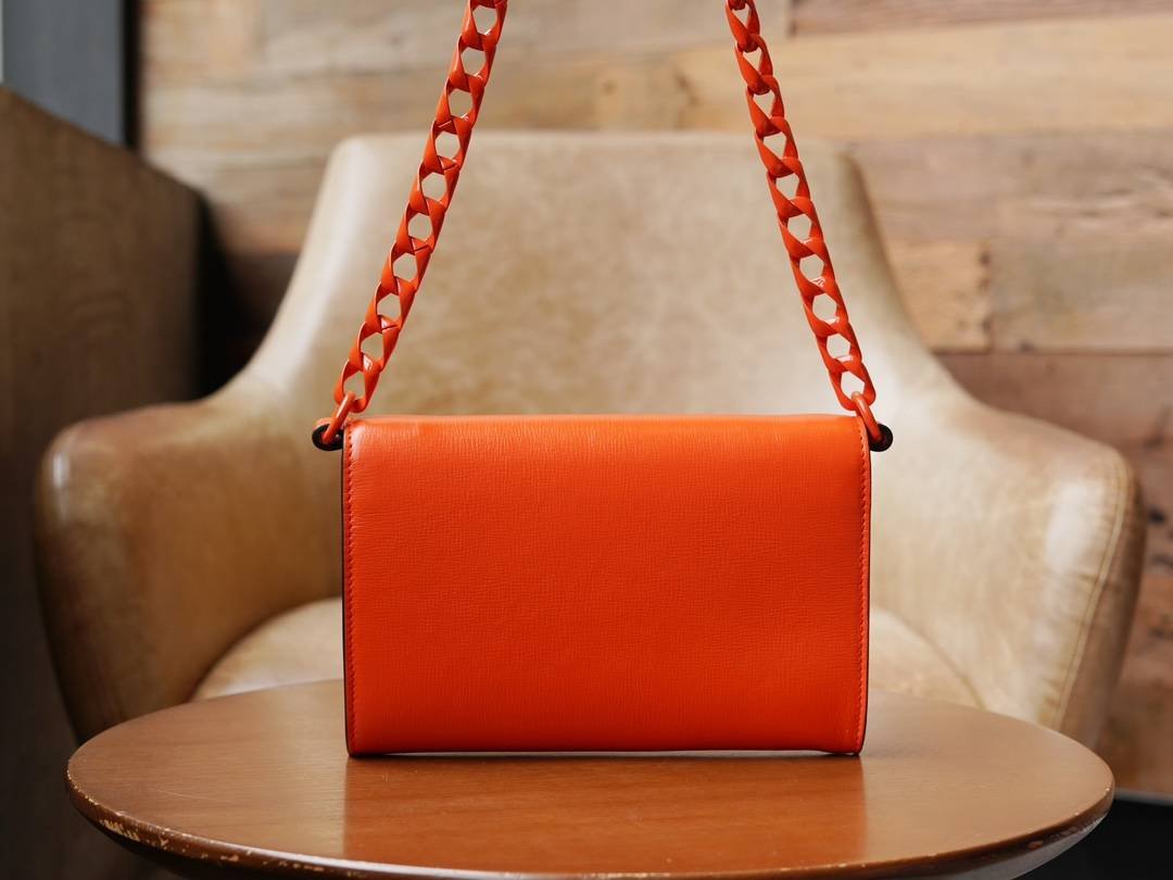 i1682406515_6105_4-1