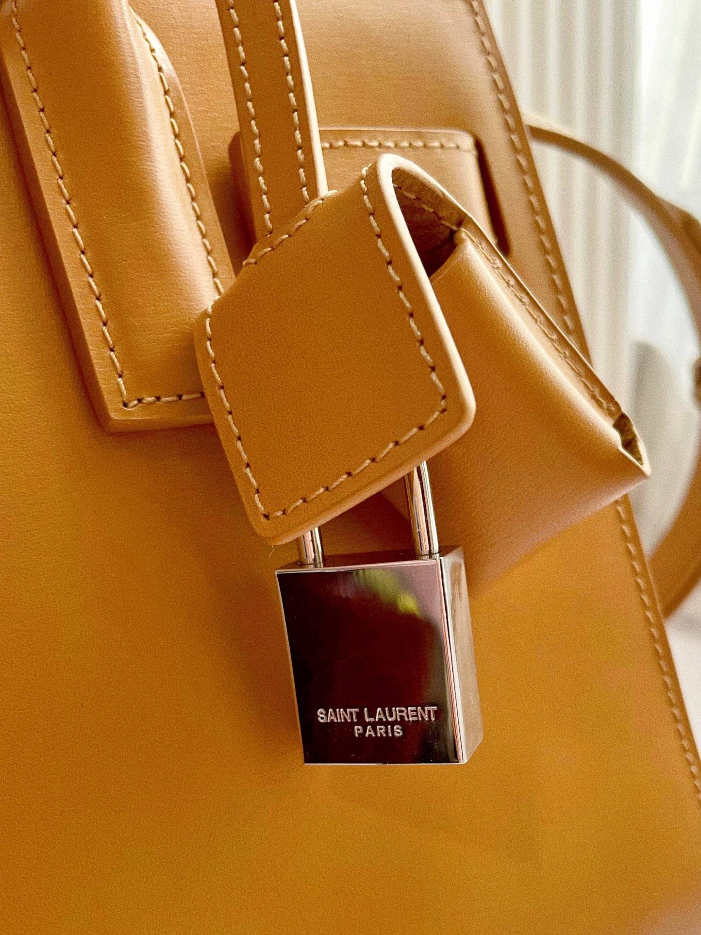 i1682484421_1992_1-1