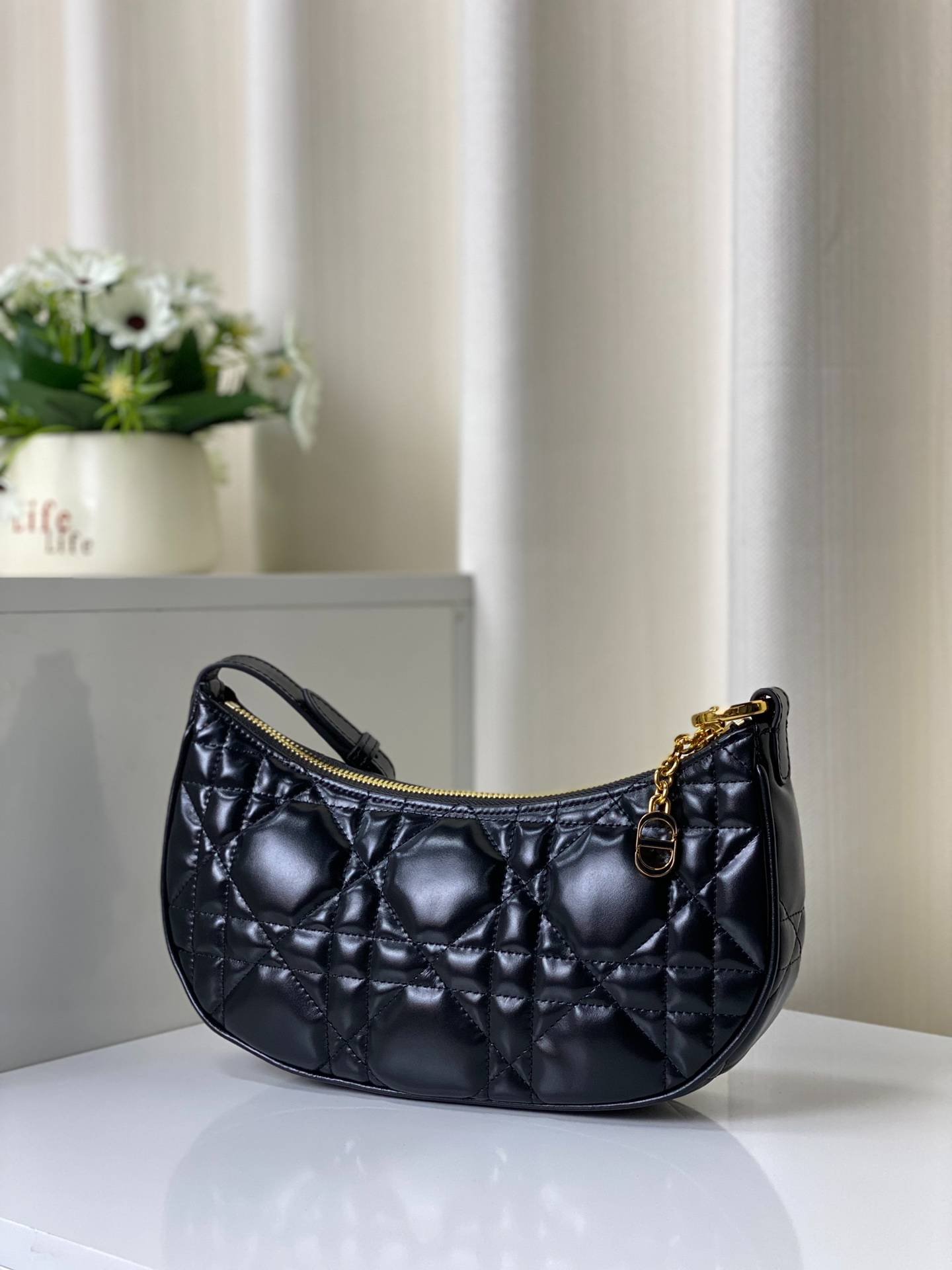 i1686451318_4017_2-1