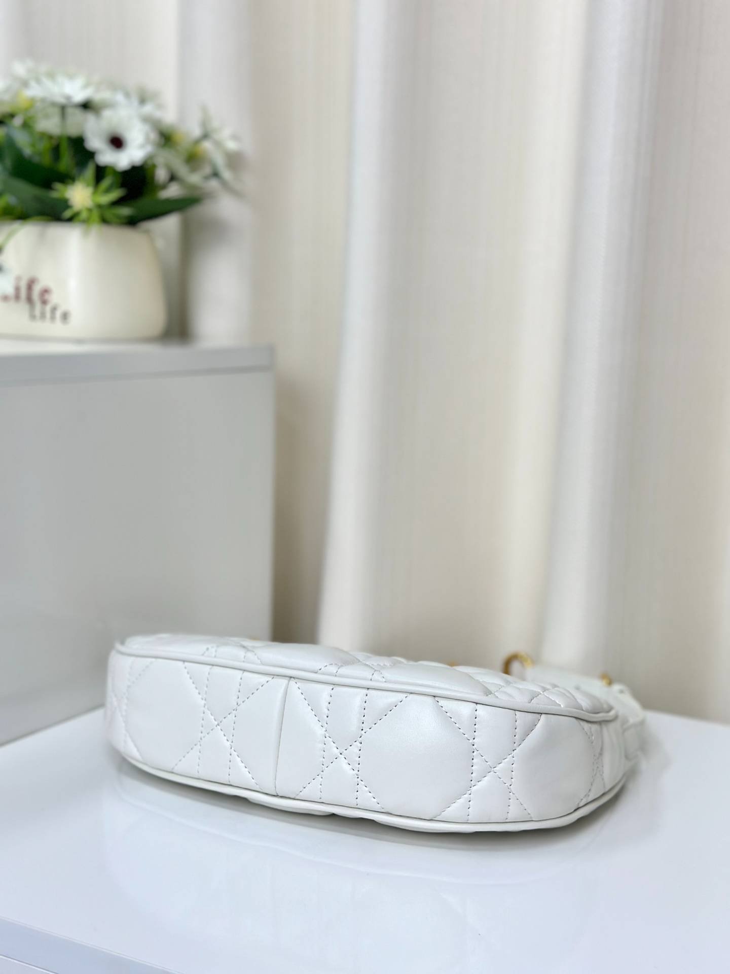 i1686451409_2421_4-1