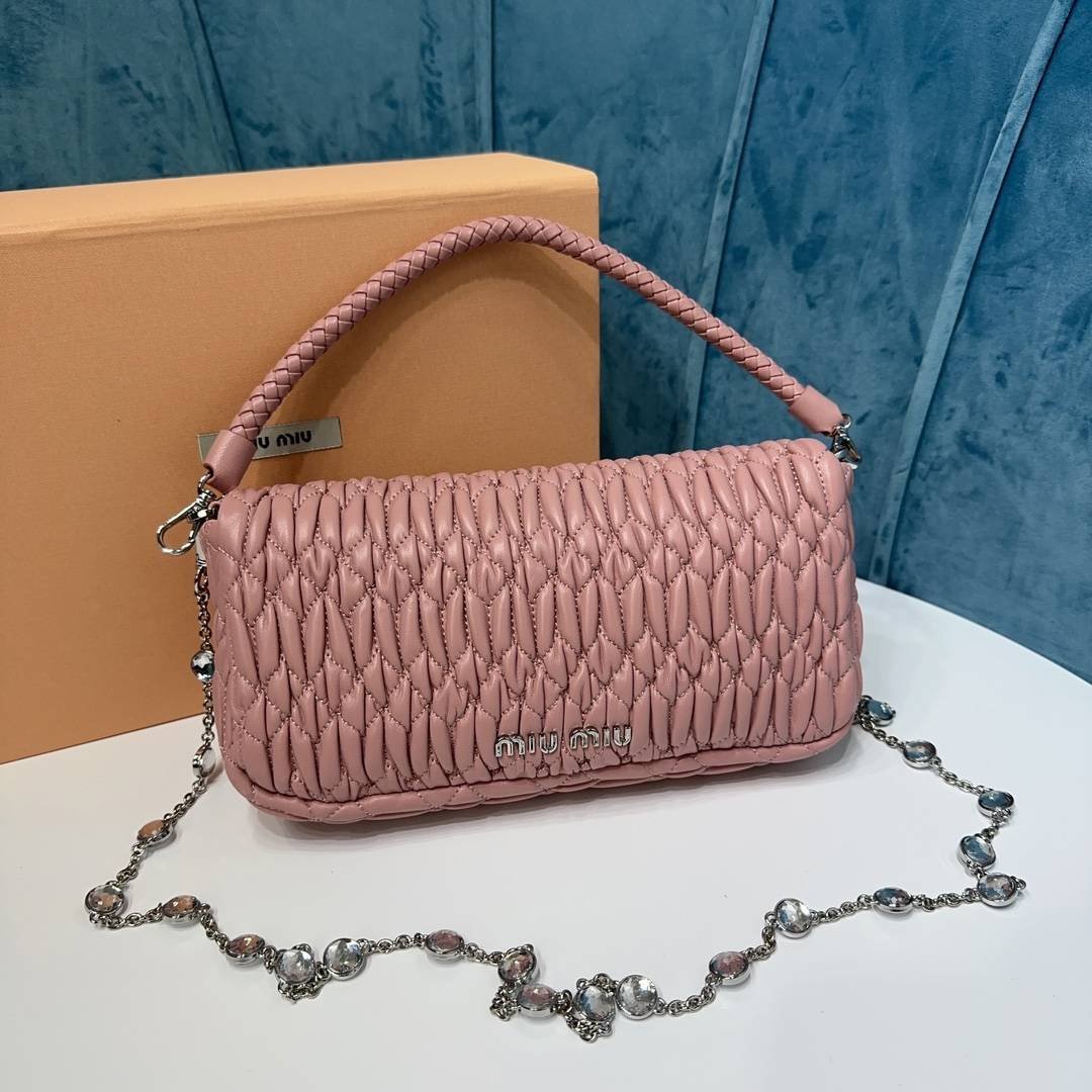 i1687105924_9266_1-1 i1687105924_9266_1-1