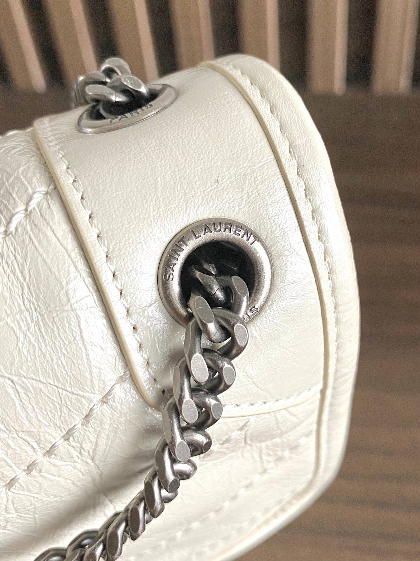 i1687501925_5574_4-1