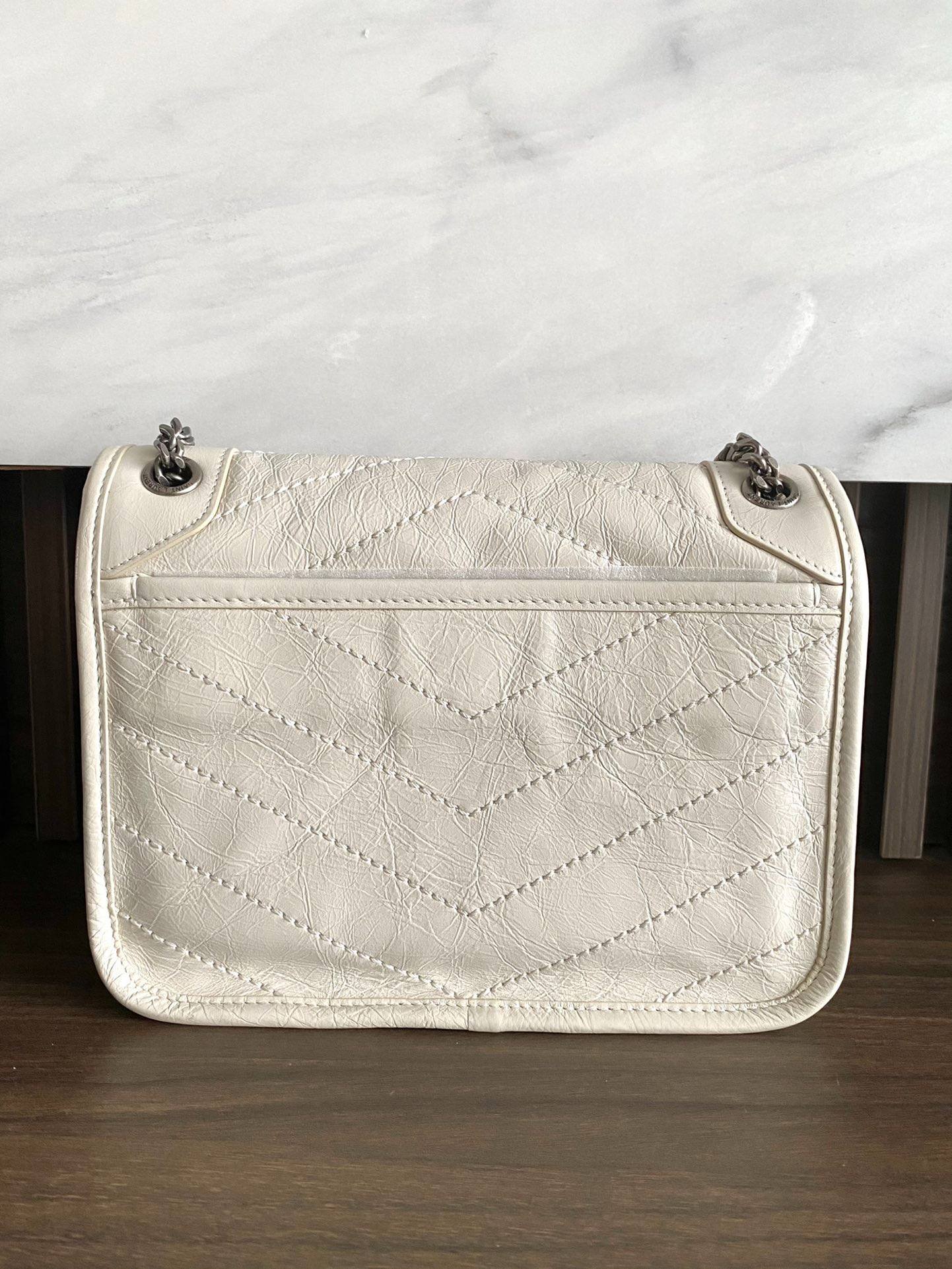 i1687501925_6146_3-1