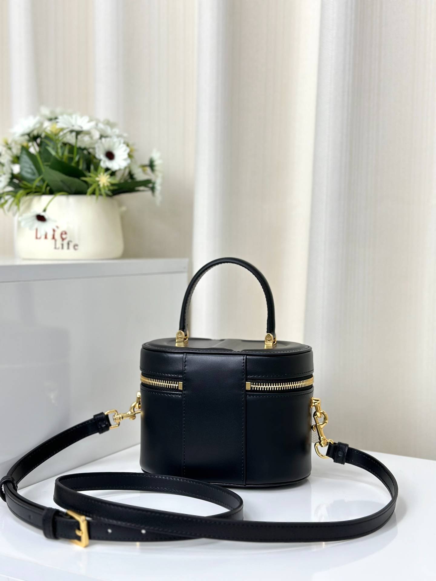 i1690349464_263_2-1 i1690349464_263_2-1