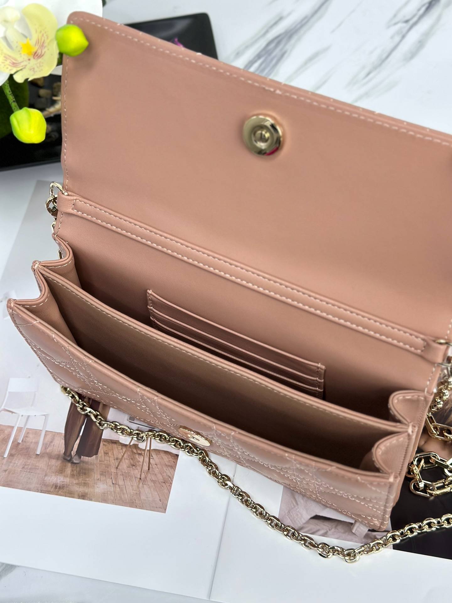 i1691040765_2296_8-1