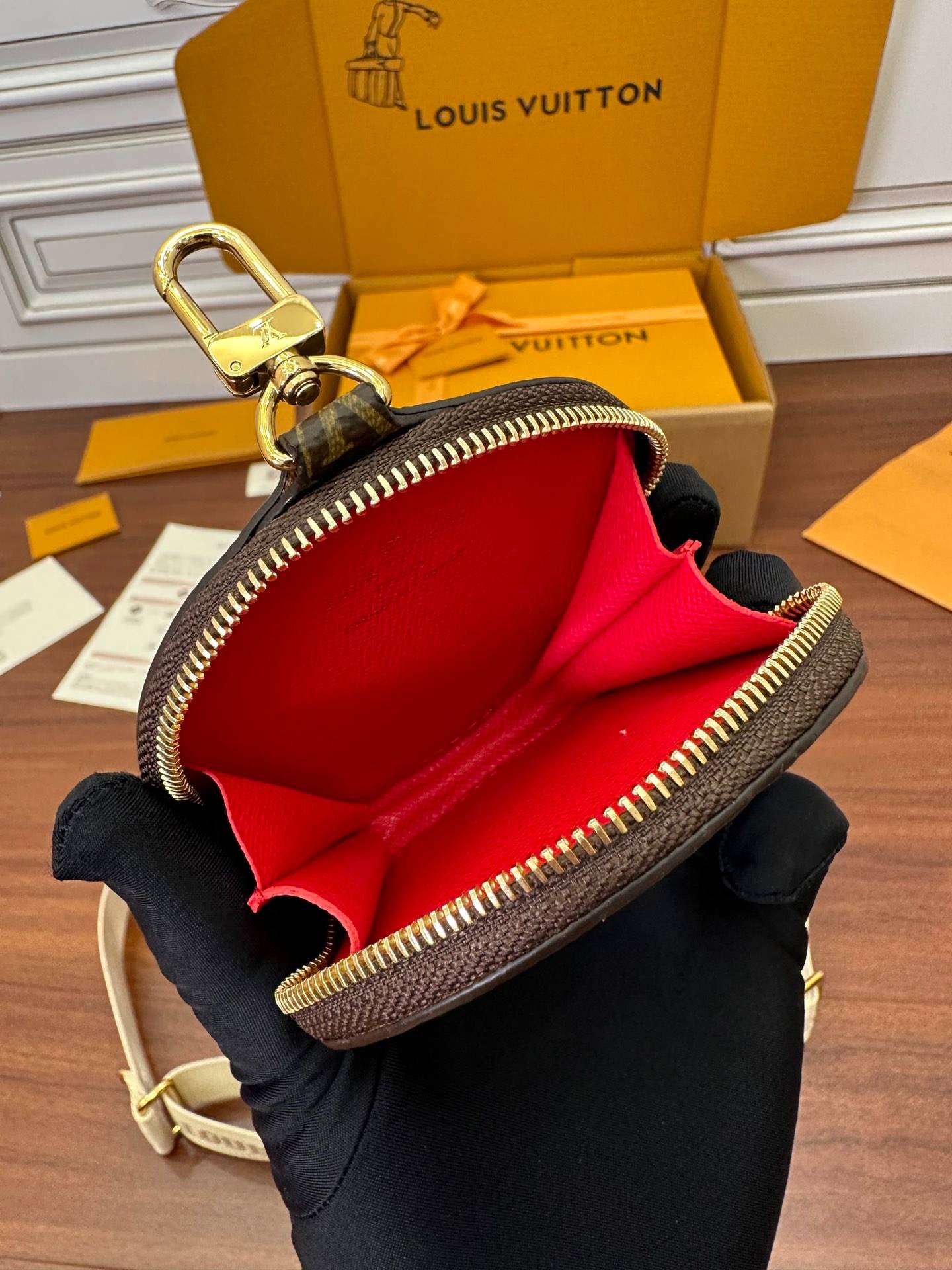 i1695786576_9955_8-1