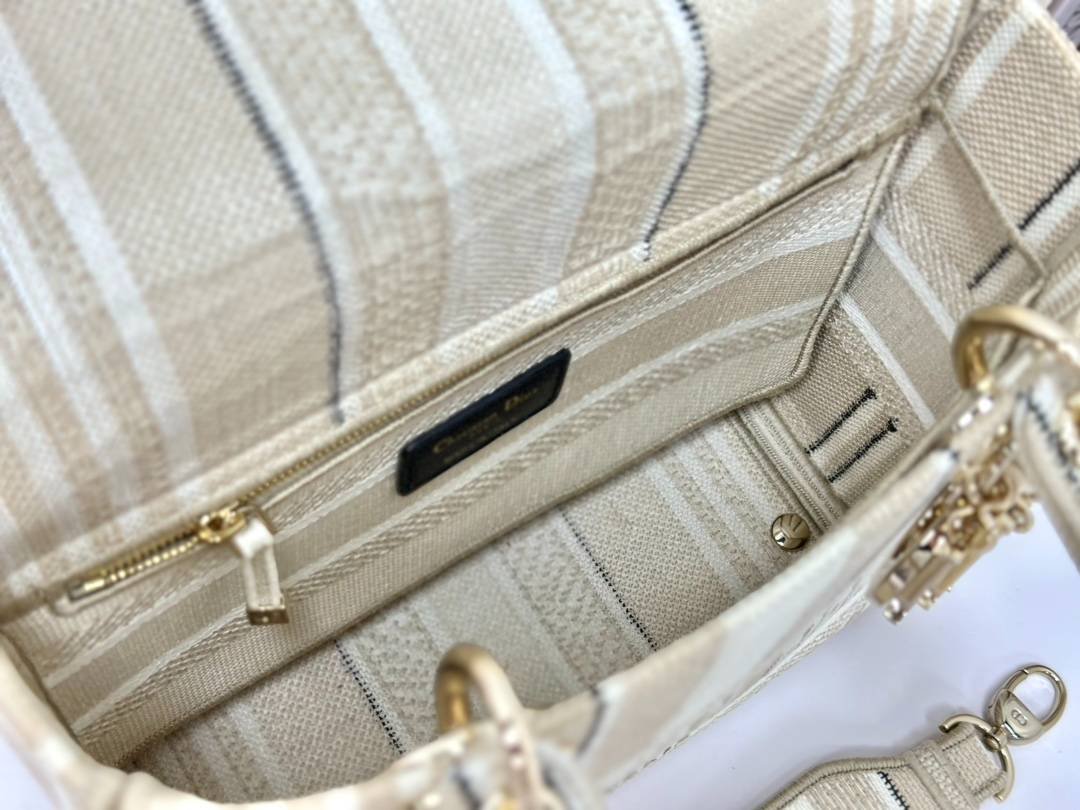 i1697435217_8718_7-1