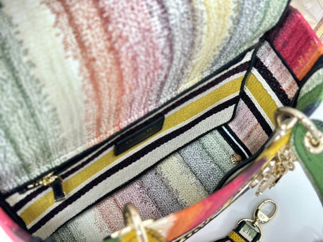 i1697435251_5742_8-1