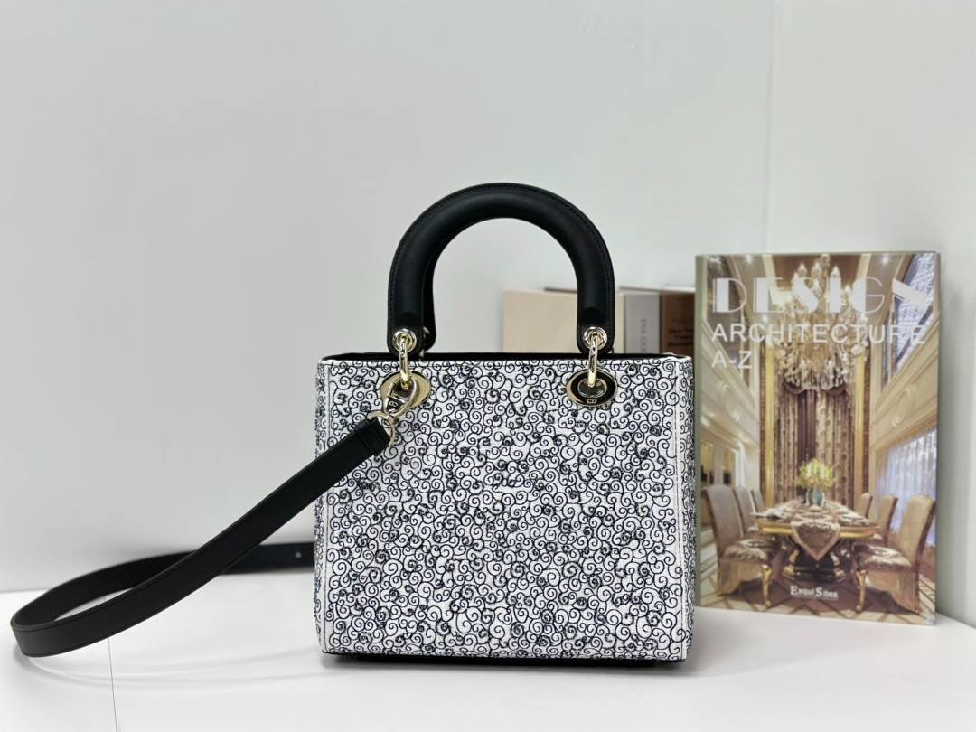 i1697435260_2827_2-1