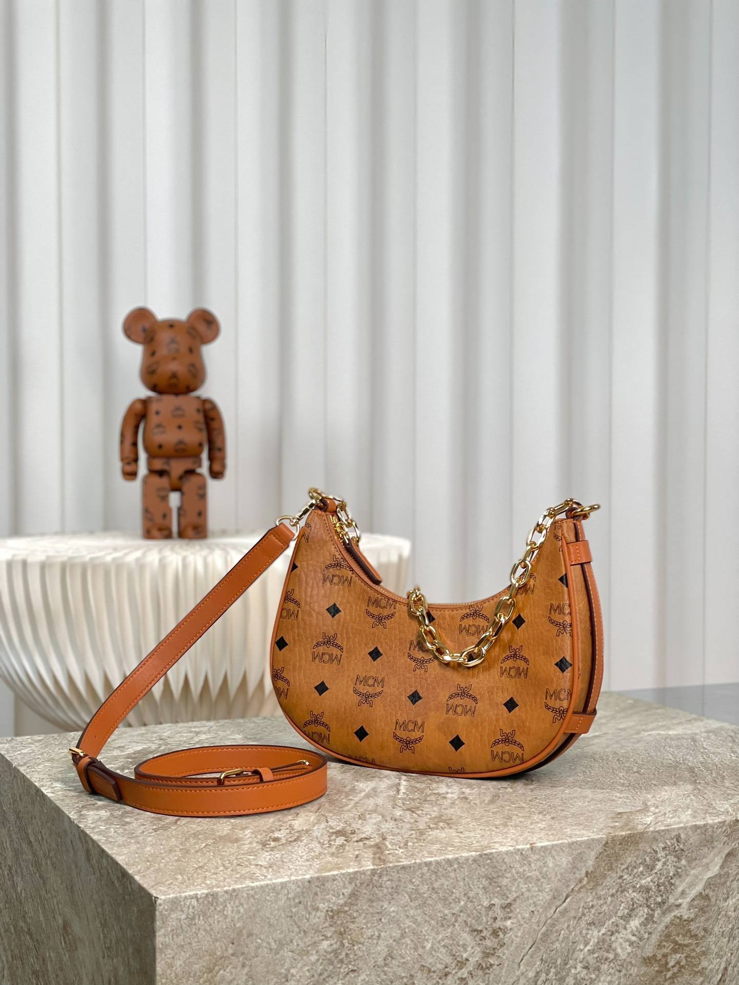 i1697796341_1384_5-1 i1697796341_1384_5-1