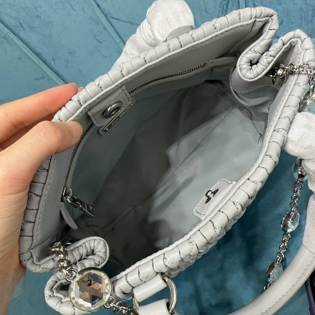 i1698426589_9041_7-1