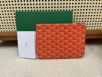 mini ~ Goya G0YARD original single authentic fabrics 💋💋💋💋 vacuum plating white steel hardware pull tabs, pull the head is also customized Oh  Department of the lettering 🤘🤘 inside the mark of the leather license plate car line outside the rim of the consolidation of the imported machine in order to do out of the effect of the oh 👍🏼👍🏼👍👍🏼 Authentic new method includes insert bag 🎉🎉 Handbag 👉🏻 Mini size, bottom length 20cm, height 14cm