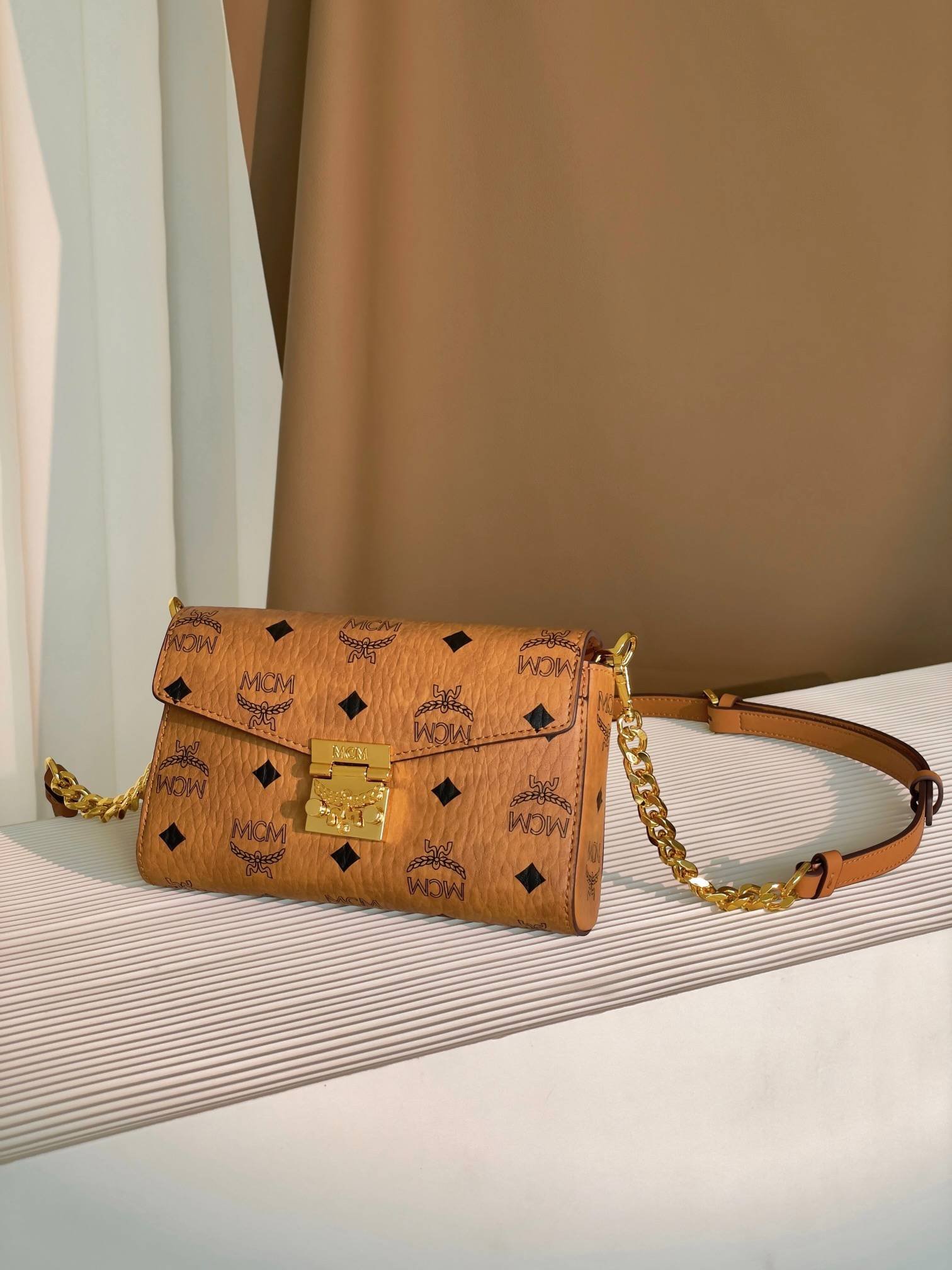 i1699563762_1811_8-1