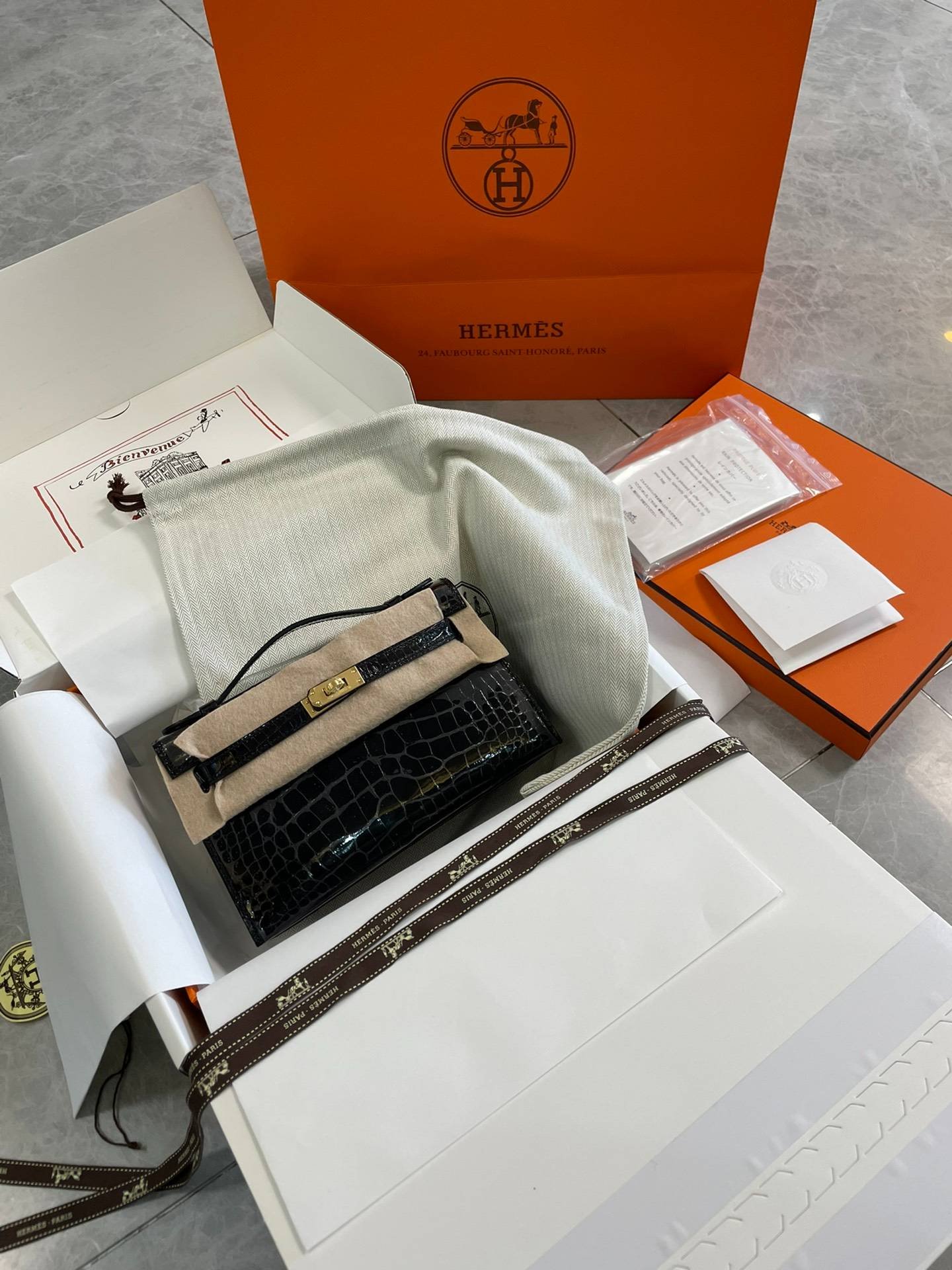 i1700033210_2346_0-1