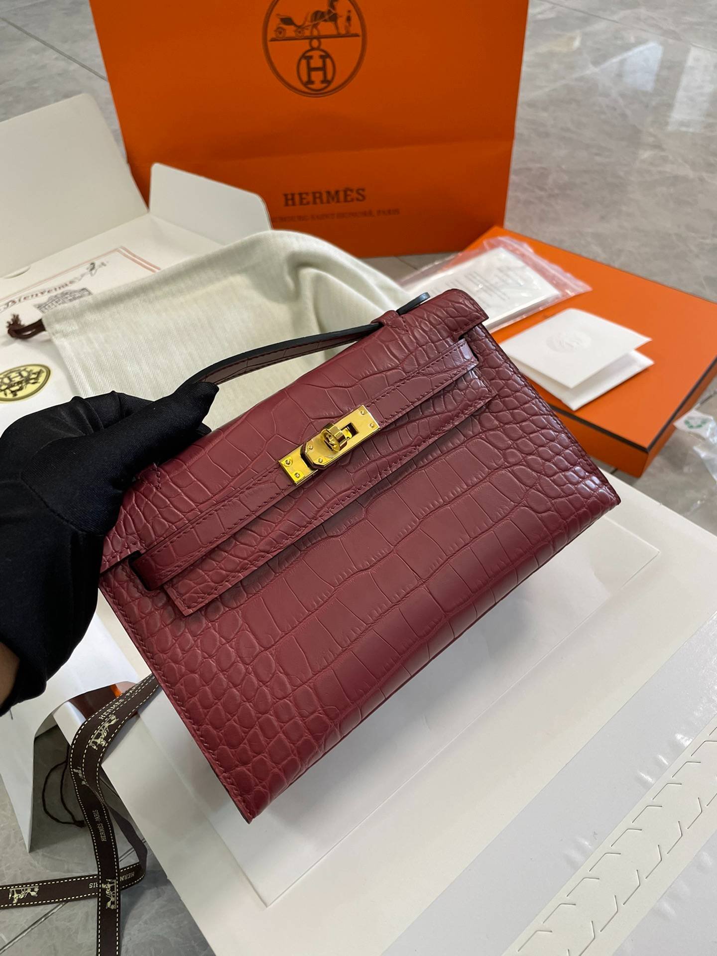 i1700034115_1467_2-2