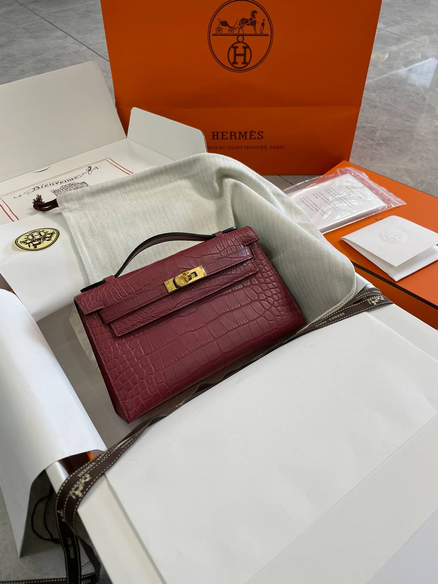 i1700034115_3757_1-1