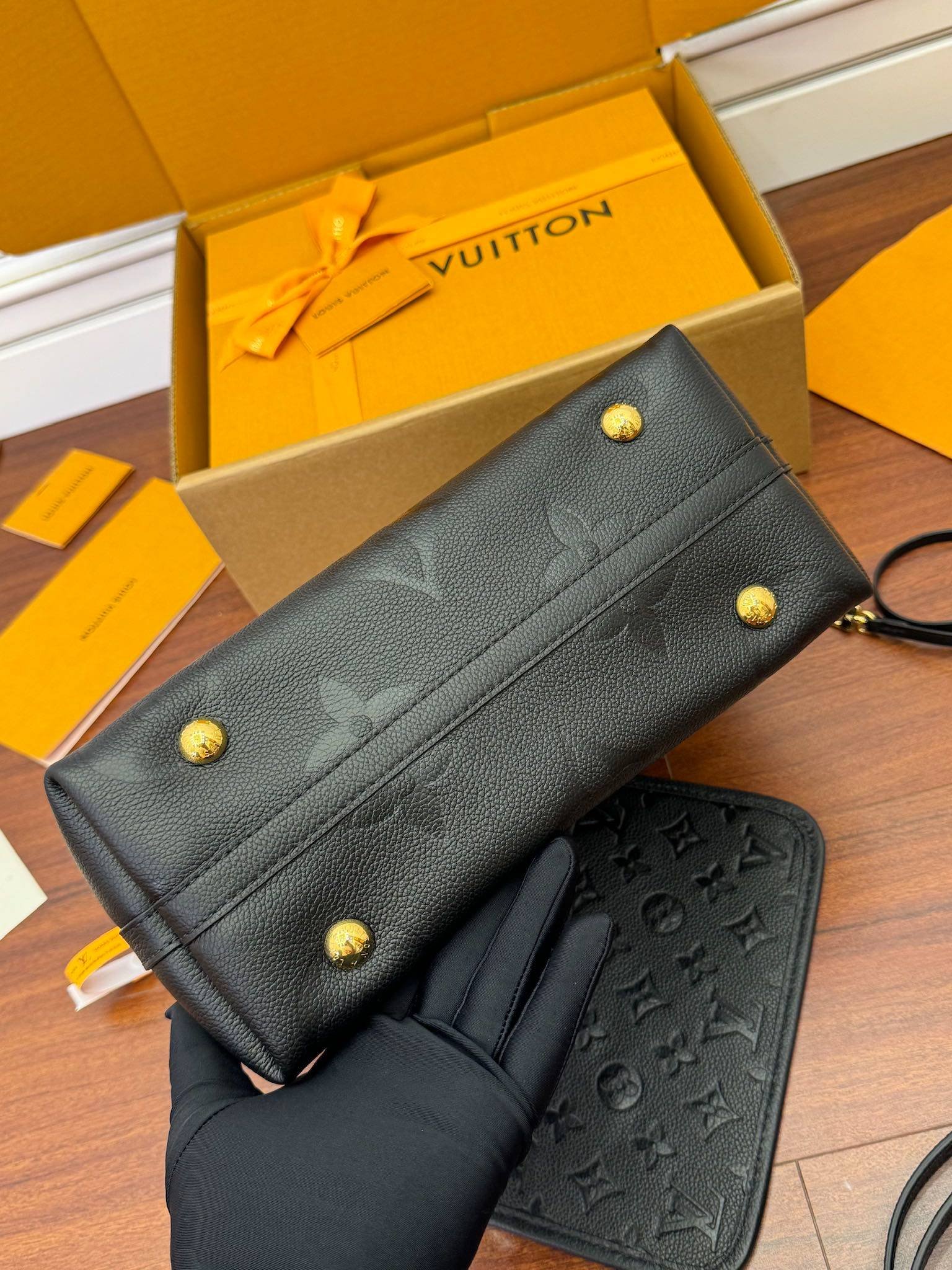 i1701142842_5579_8-1