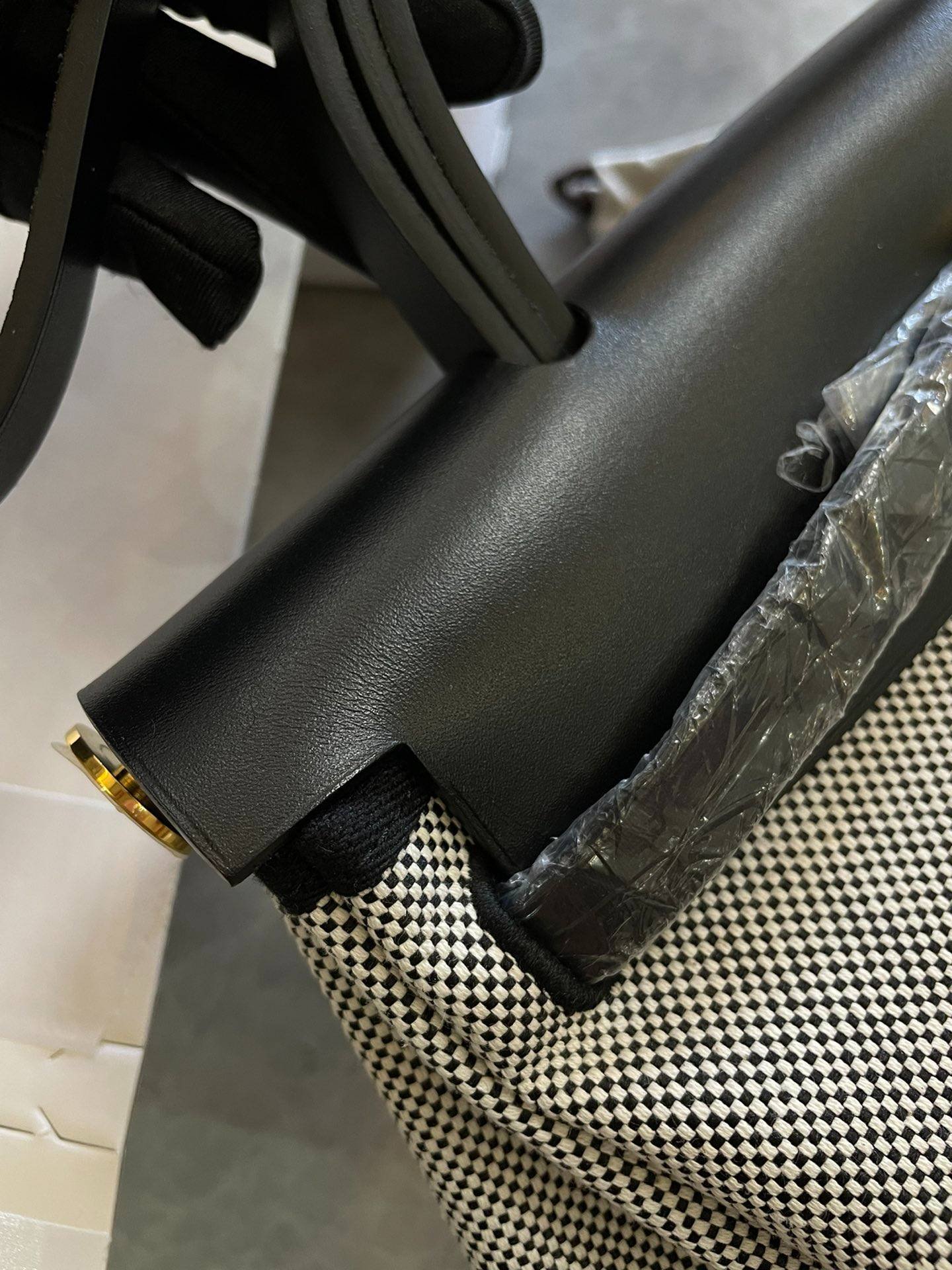 i1701153273_8210_1-1