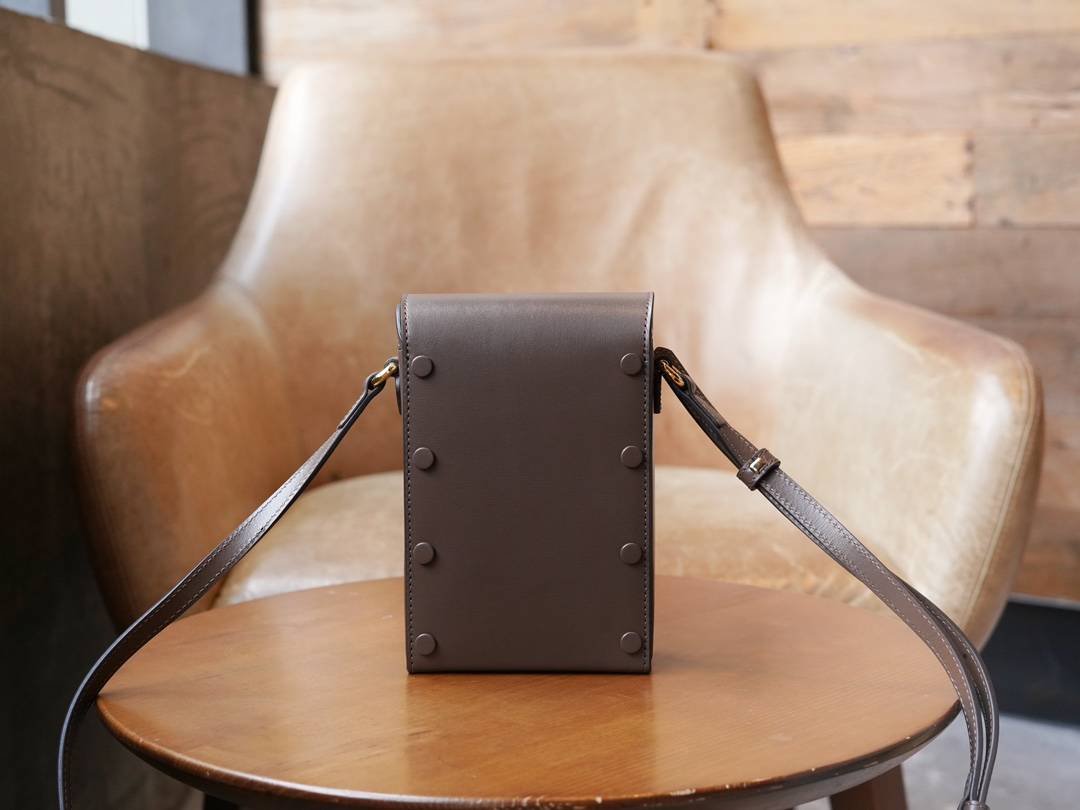 i1701245348_1266_2-1