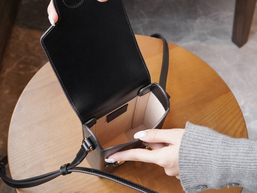 i1701245661_1724_2-1