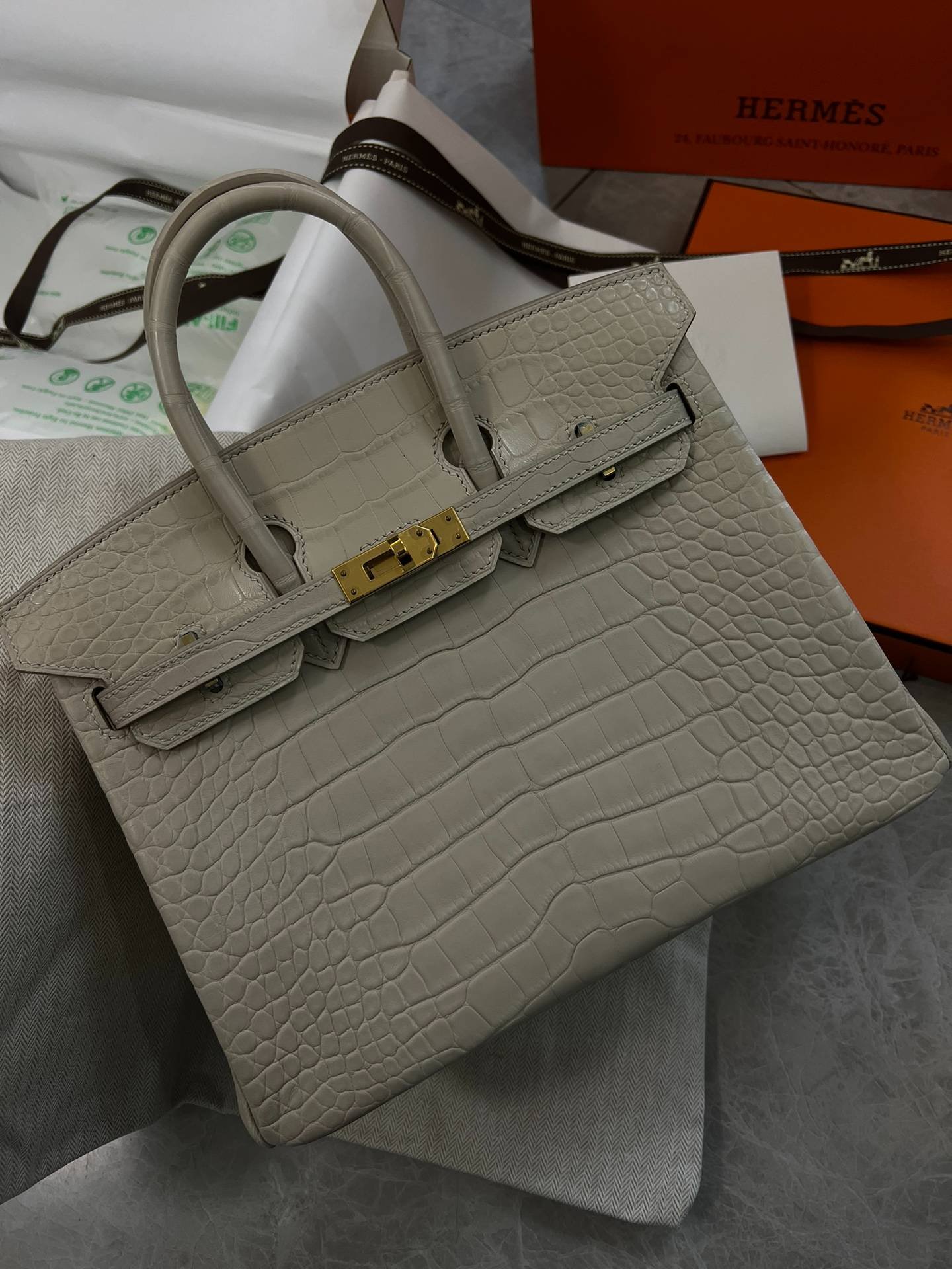 i1703567483_1996_0-1