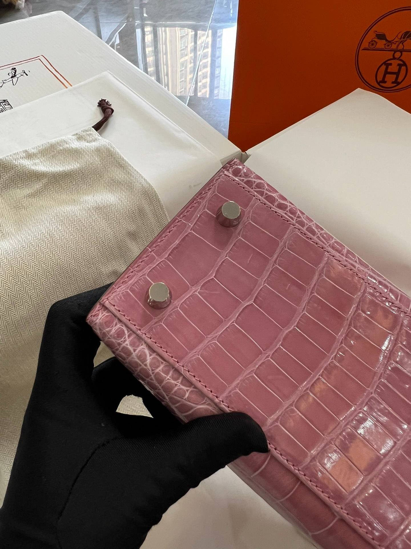 i1704694472_2335_8-1