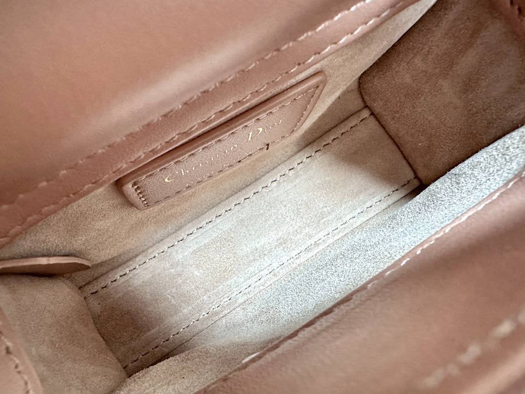 i1709444492_5173_8-1