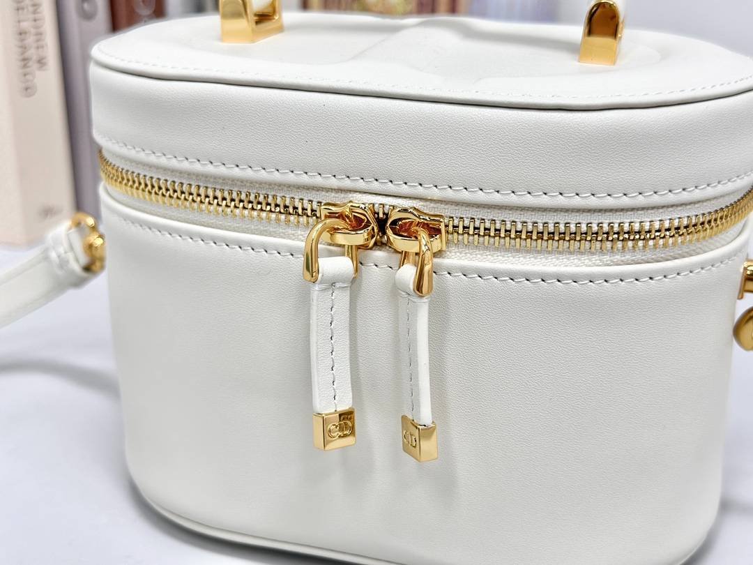 i1711251643_3160_4-1 i1711251643_3160_4-1