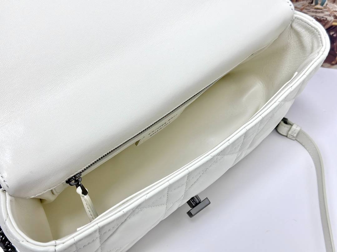 i1711421435_7527_7-1 i1711421435_7527_7-1