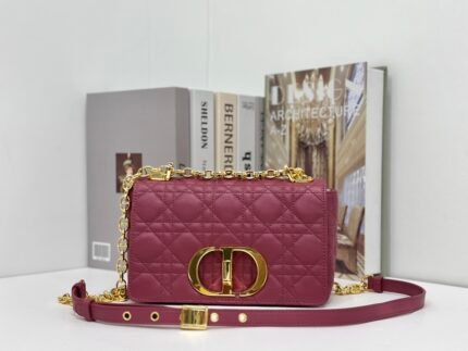 Dio.r Caro Small Material: cowhide Size: 20x12x7cm Color: Rose Flap design Quality Look at the detail picture.