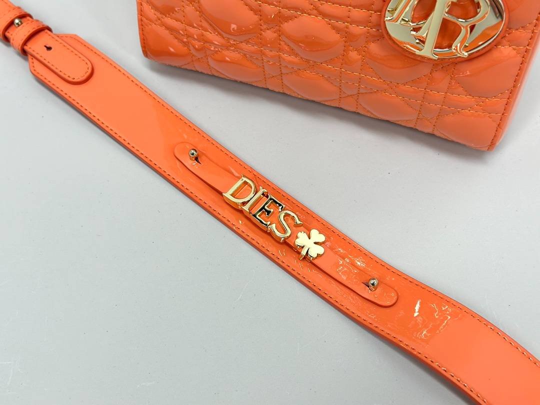 i1711768505_3785_8-1