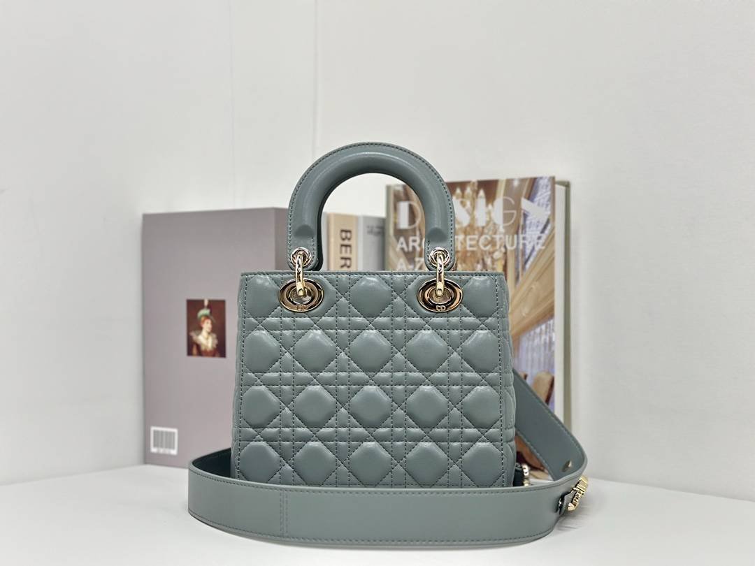 i1711769511_3303_2-1