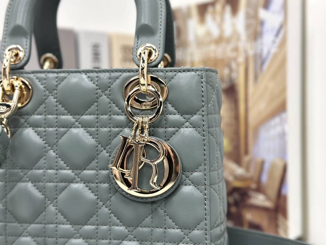 i1711769511_3398_3-1