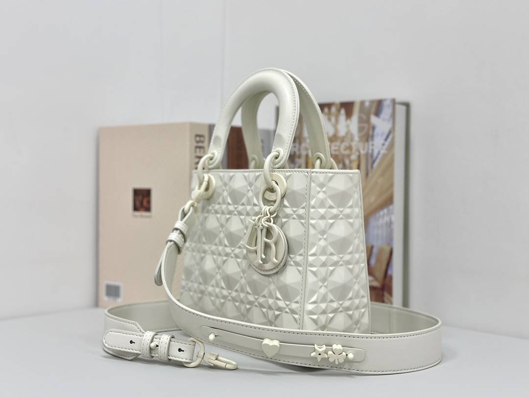 i1711769842_9264_1-1