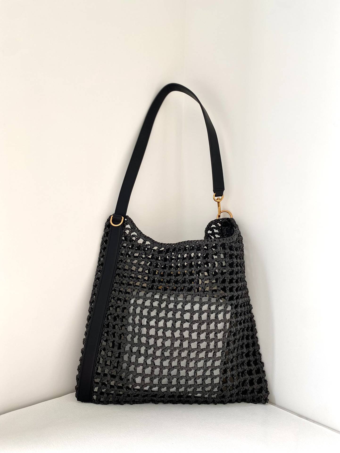 i1712077442_3170_2-1